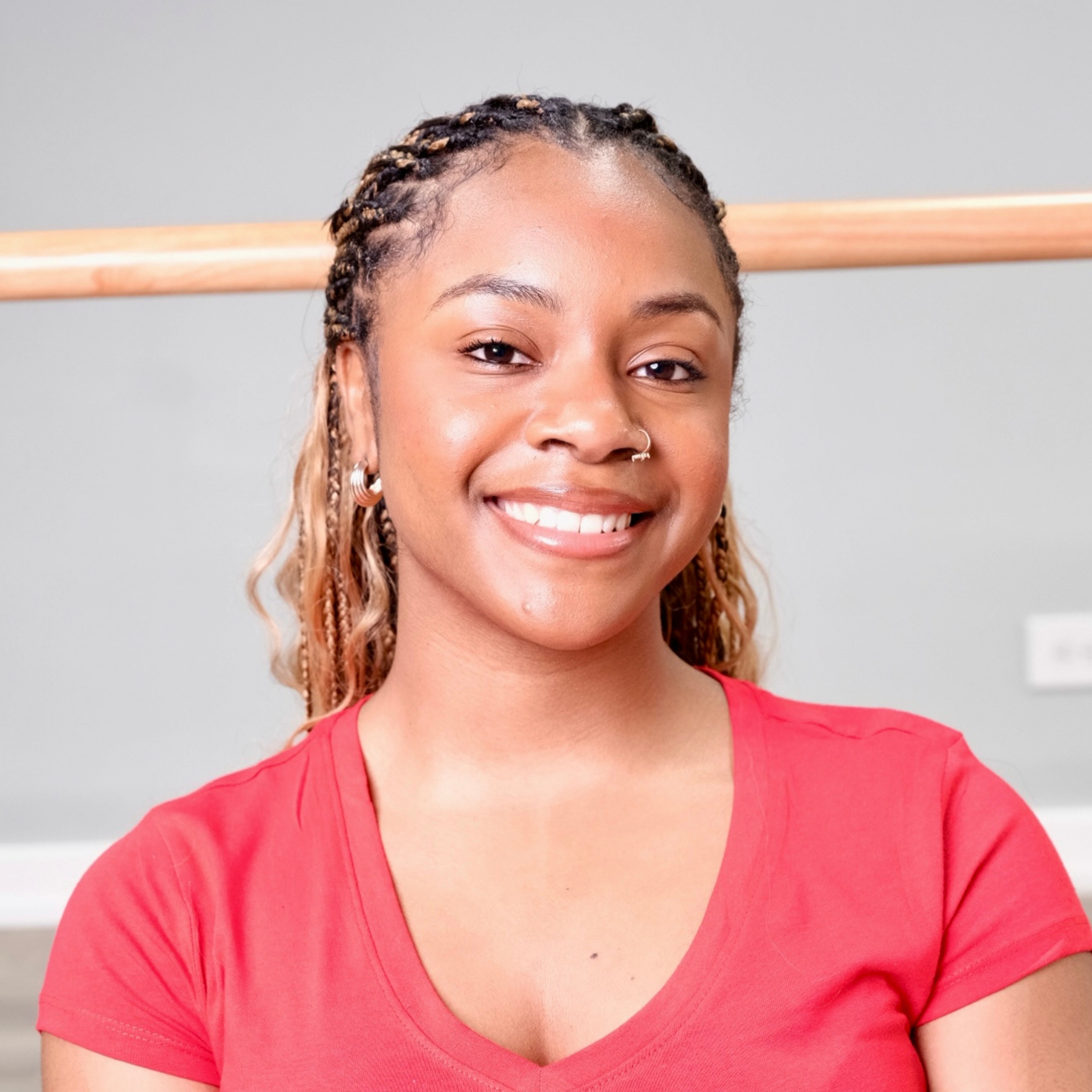 Headshot of Ashley Johnson